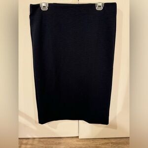 Loft, M, pencil skirt, navy blue, excellent condition.